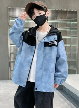 男童秋装外套2025新款中大童秋季冲锋衣痞帅炸街男孩秋款夹克潮