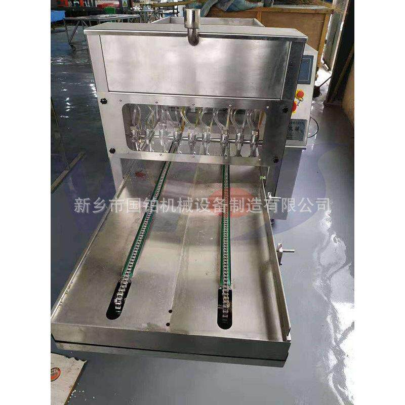 小型大列巴食品自动喷油注浆机蛋糕喷油机降低劳动程度提产能