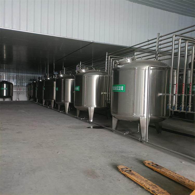二手000L双效工业废水低温2蒸发器 多效材强制循2000KG环 蒸钛发