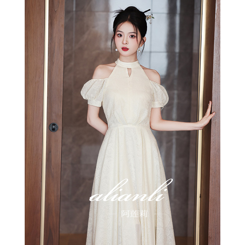 晚礼服裙女轻奢小众高端高级感新中式主持人日常可穿香槟色订婚