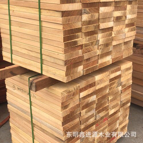 厂家直销杨木板现货批发各种家具板材出售实木板材量大优惠