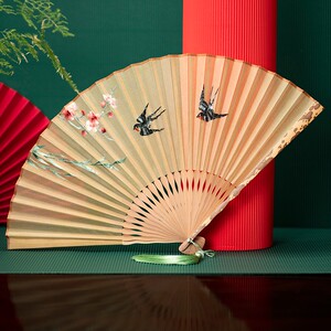 筛月2021年刺绣复古风折扇女士汉服绣花女式随身折叠夏真丝扇子