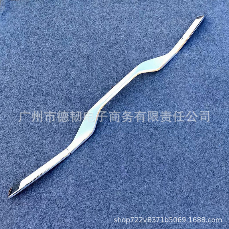 适用于2021款NISSAN NOTE后杠饰条 尼桑NOTE E13后保险杠亮条护杠