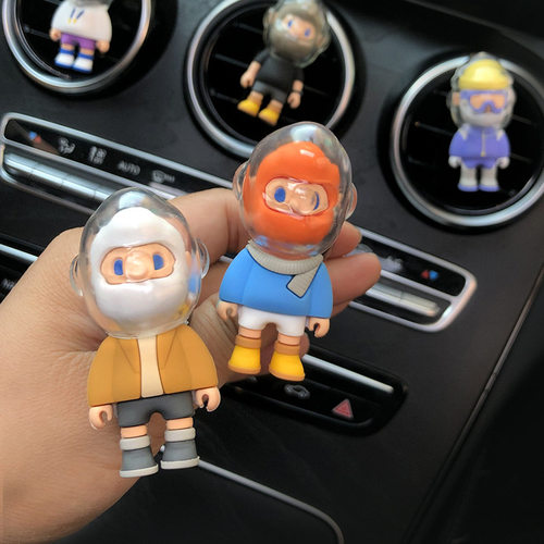 可爱网红男友车载香薰空调出风口装饰汽车内饰用品扩香石车内摆件