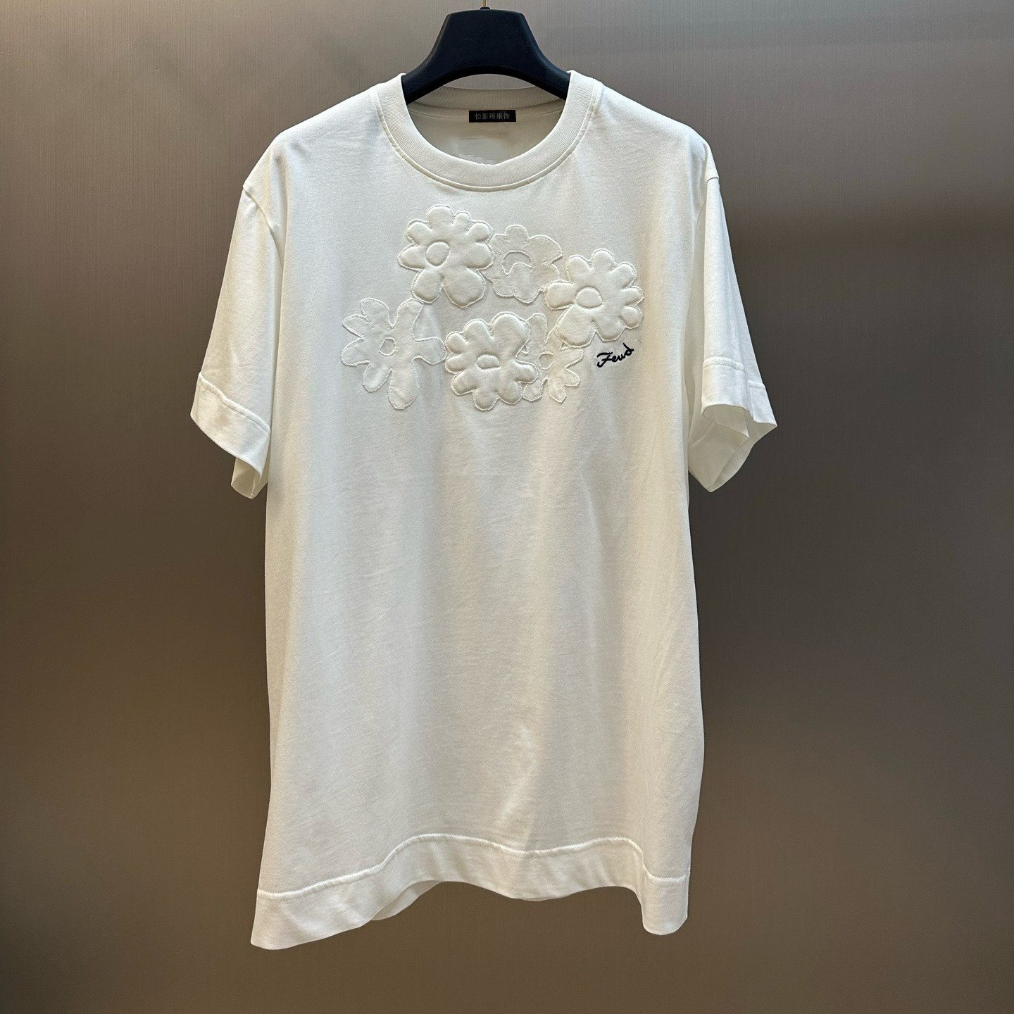 非市场货～广州高端欧货2026春夏新款贴布绣花棉质短袖T恤男女款