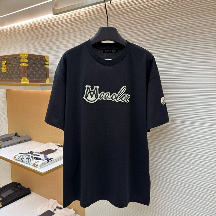 MC正确版刺绣标识短袖T恤男女款