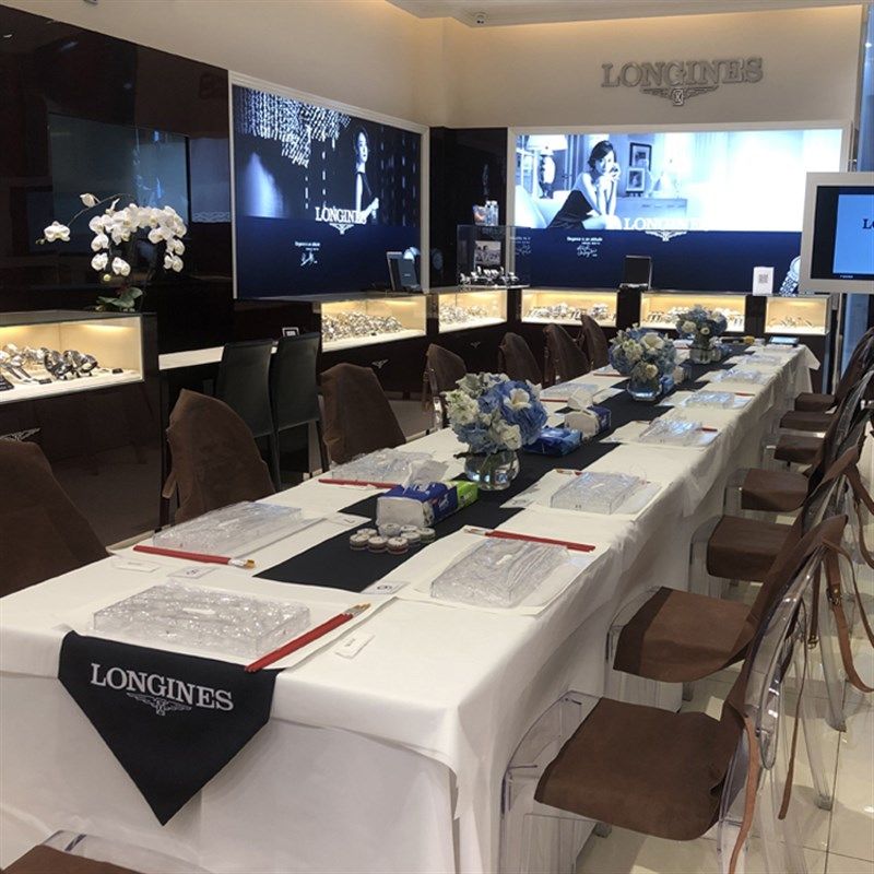 定制长条钟表店汽车公司印logo酒会商务年会桌旗盖布吊旗展会床旗