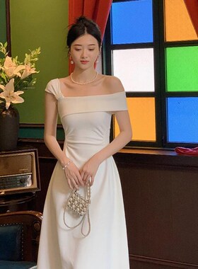 白色一字肩连衣裙女夏季登记领证穿搭订婚小礼服平时日常可穿裙子