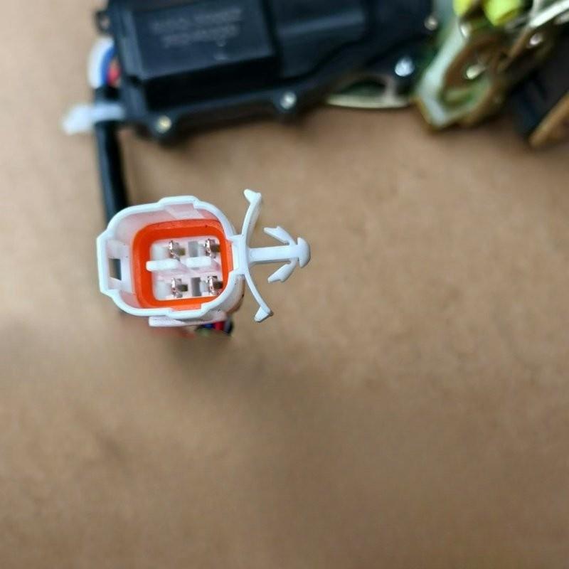适用三环昊龙T280汽车驾驶室车门电动锁体锁块中控锁电机马达配件