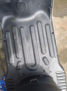 适用于新蕾DA11电动车脚垫可爱卡通防水防滑耐磨皮革脚踏垫新国标