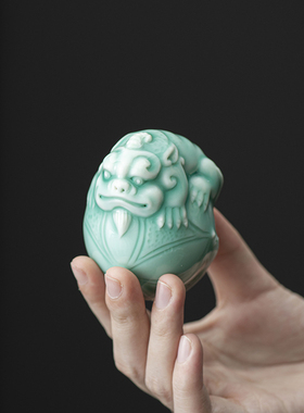 【狮来运转】陶瓷狮子小摆件创意茶桌装饰品茶玩茶宠茶壶盖置把玩