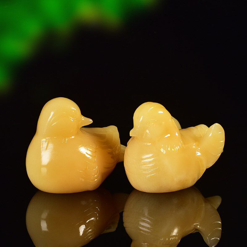 天然黄玉鸳鸯结婚礼物催桃花天生一对百年好合床头居家桌面摆件