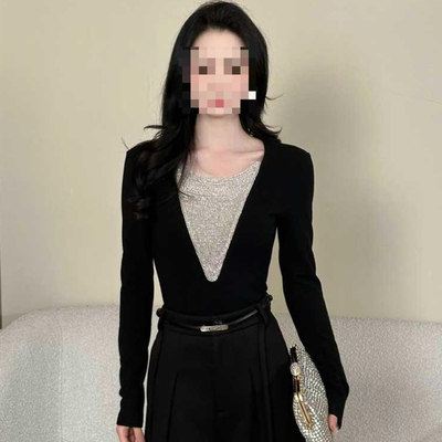 设计感V领拼接长袖T恤女新款高级感洋气质修身显瘦内搭打底衫