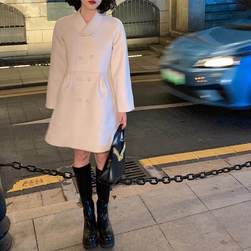 2024秋冬新款法式复古娃娃领呢子大衣女小个子双排扣斗篷毛呢外套