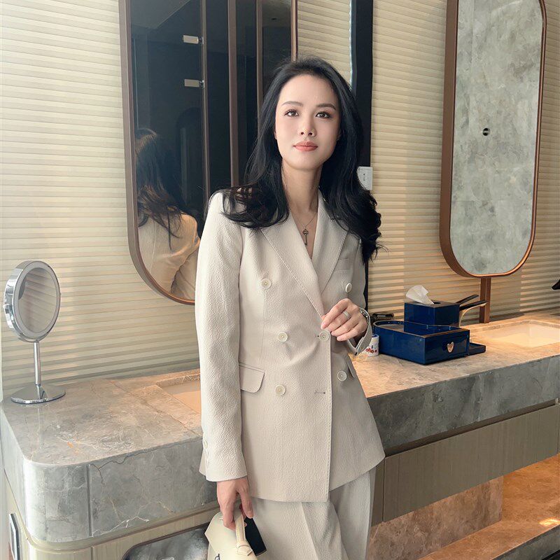 米色泡泡纱夏款半里衬女士职业西装时尚修身西服套装九分裤