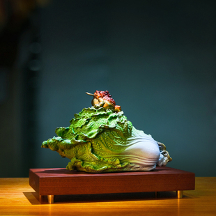 金蟾白菜铜摆件手工艺品家居客厅电视柜博古架装 饰品 缠抱百财