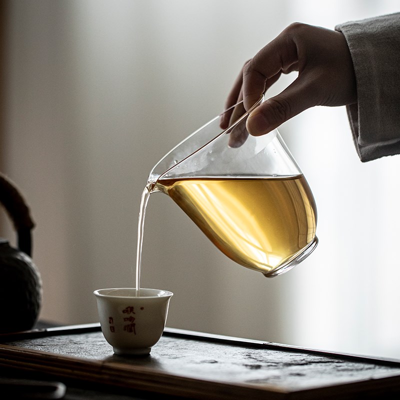 草木祠 耐热玻璃公道杯 禅意椭圆匀杯透明茶海公杯分茶器创意个性
