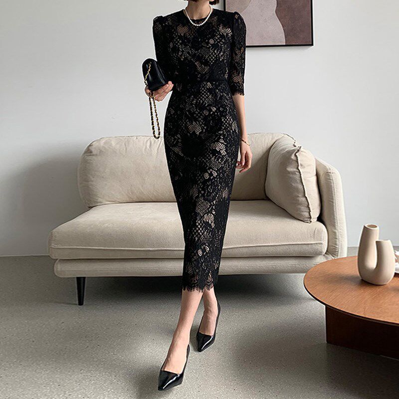 黑色水溶蕾丝连衣裙女修身2025春秋高级感轻奢女镂空包臀裙中长款