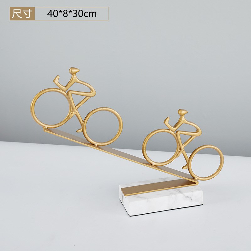 创意人物骑车摆件时尚北欧铁艺家居摆设大理石工艺软装饰品雕塑