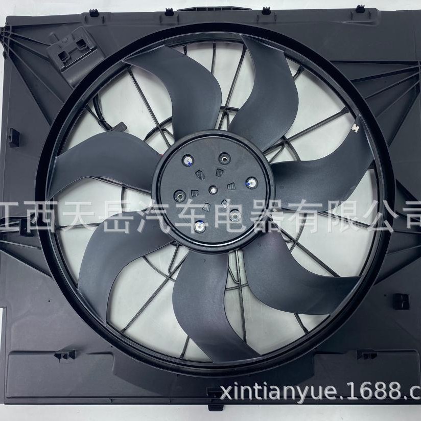 适用于汽车型号W447-20款 汽车散热器风扇A4479060212