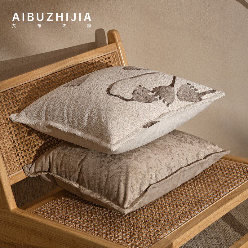 艾布之家新中式轻奢高级感靠垫米咖色复古客厅沙发抱枕高端样板间