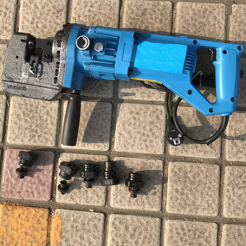 DCK-20手提电动液压角钢冲孔机