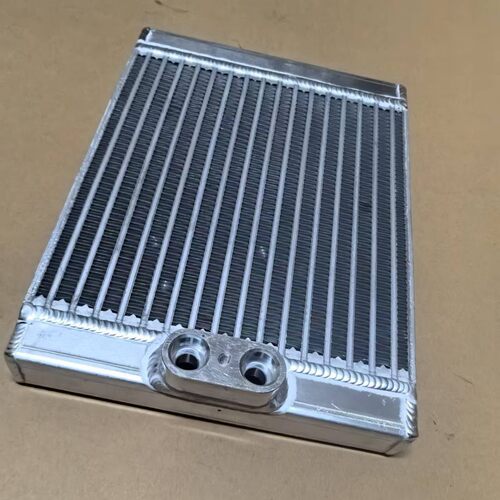 17217599616     ROLLSROYCE  GHOST OIL  COOLER   油冷器散热器