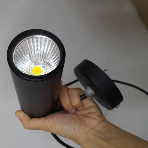 现代简约极简直筒吊线射灯