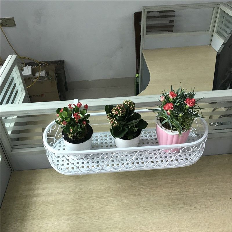 办公室隔板悬挂绿萝花架办公桌屏风文件收纳挂篮桌面多肉置物架