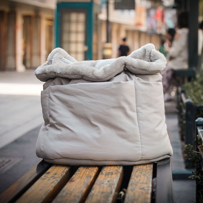 猫包外出便携猫咪背包胸前猫袋宠物通用高颜值防应激透气冬季保暖
