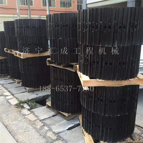 D155A D50 D61Px D80 D375 履带组，履带总成，D85推土机履带筋