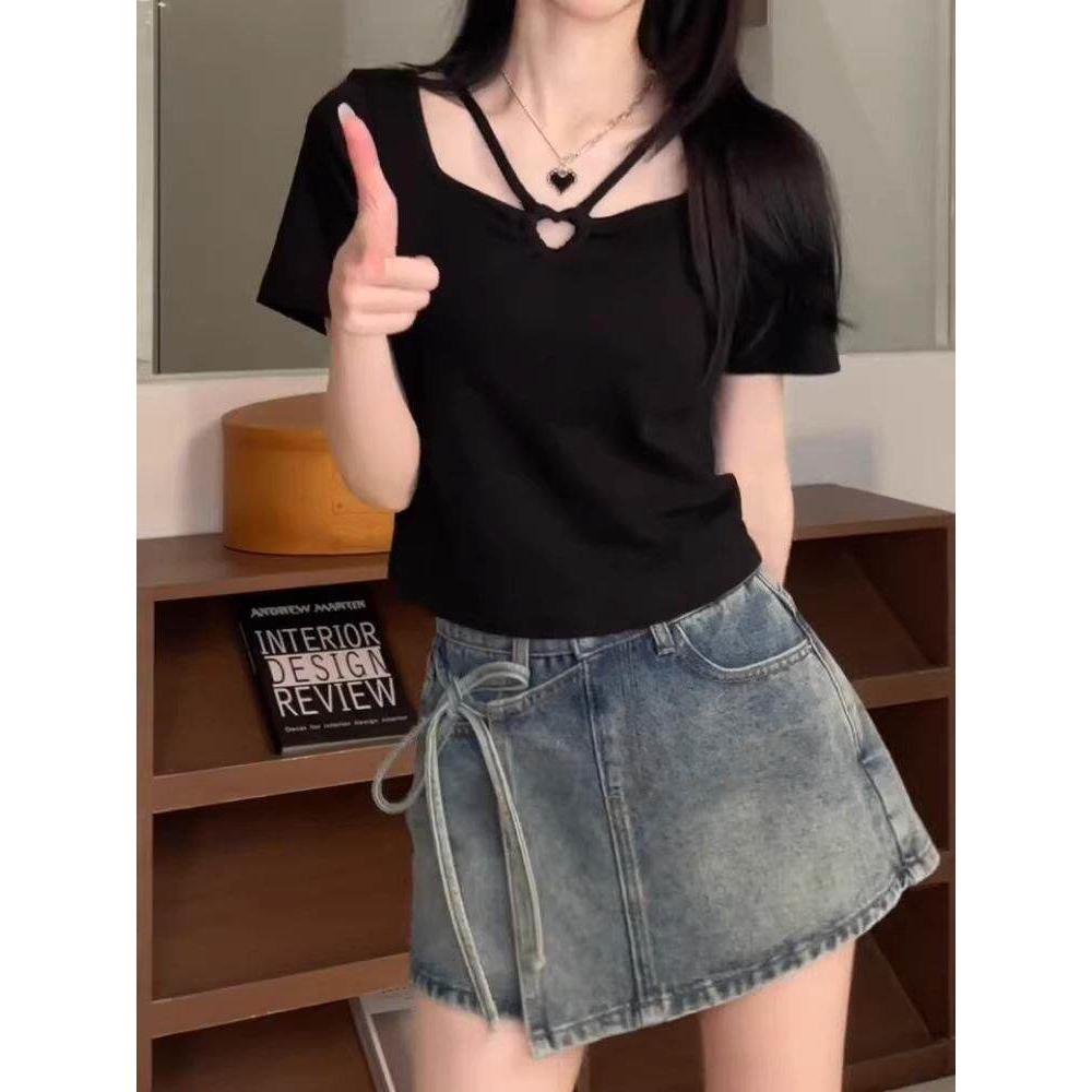 大码设计感黑色镂空正肩短袖t恤女夏季胖mm巨显瘦别致修身小上衣