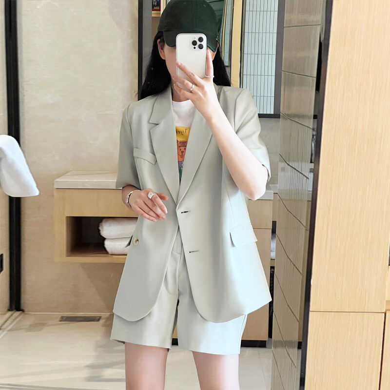 高级感薄款小西装套装女夏季新款短袖休闲西服外套短裤两件套