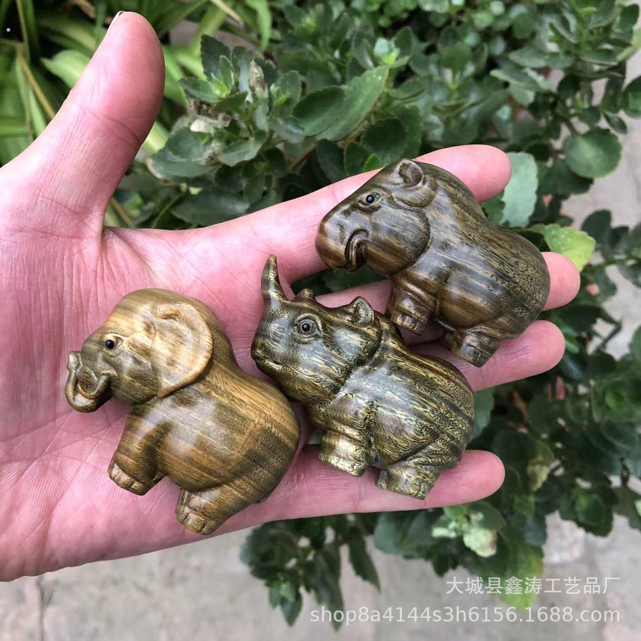 手把件非洲三宝大象犀牛河马绿檀香木文玩工艺品摆饰挂件钥匙扣厂