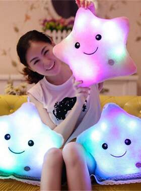 七彩发光抱枕可爱五角星爱心夜光玩耶诞节日偶场景装饰生日礼物