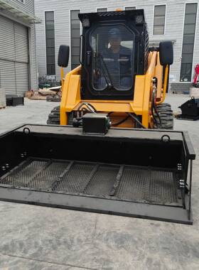 跨境直供各种大型装载机属具 筛漏斗拓荒机平板夯扫雪机铲车辅具