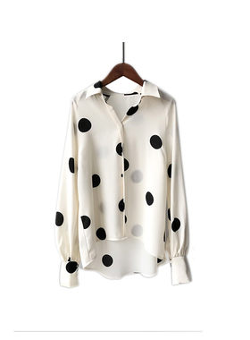 样板房陈设女士衬衫缎面丝绸简约时尚开衫衬衣展厅衣帽间柜子上衣