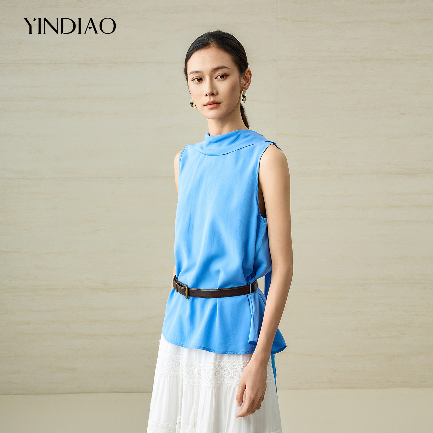 YINDIAO引调精致通勤海盐蓝2026夏季新品配皮带飘带无袖小衫