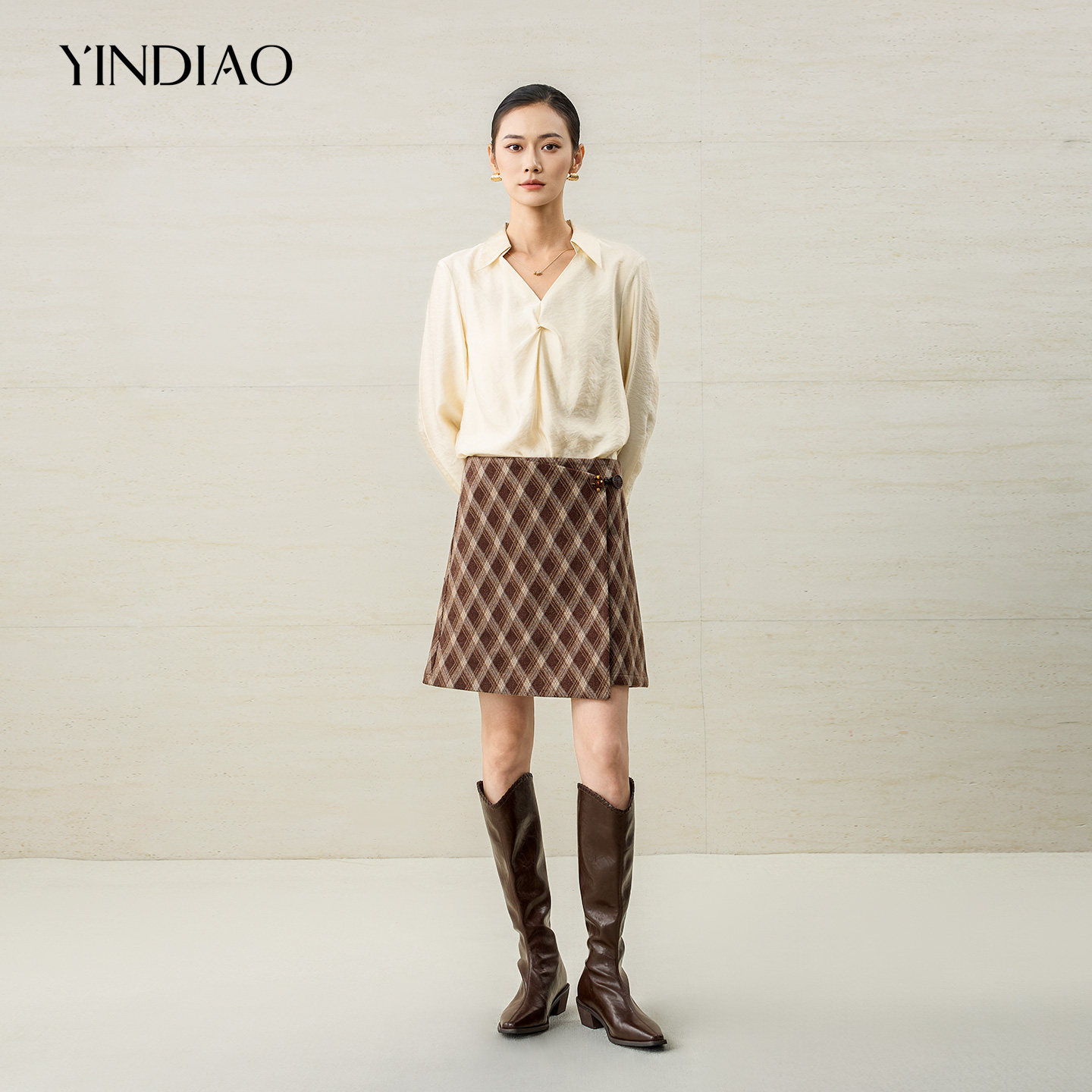 YINDIAO引调翻V领链条长袖小衫