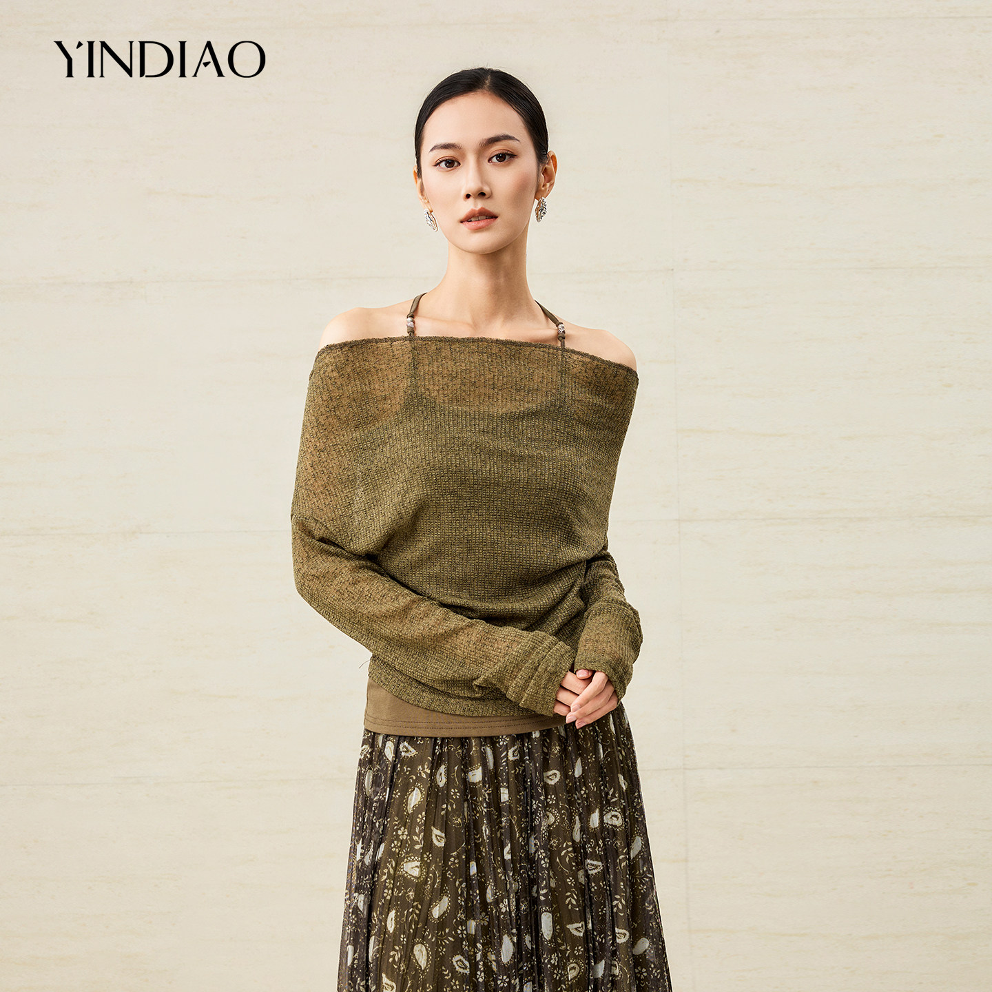 YINDIAO引调法式浪漫挂脖毛衣