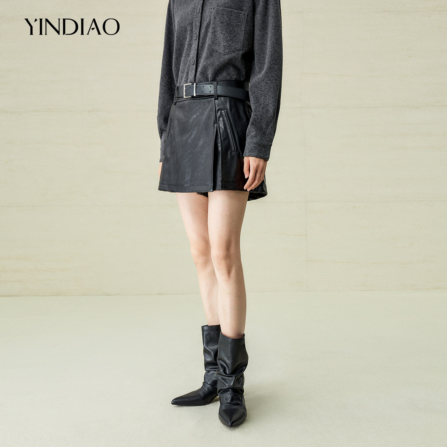 YINDIAO引调静酷风开叉皮短裤