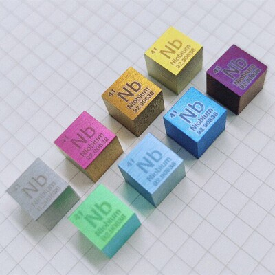 彩色铌立方 周期表型阳极氧化立方体  边长10mm重约8.58gNb99.9