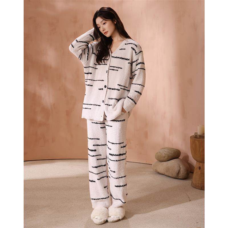 半边绒睡衣女2025新款冬季加厚保暖白色珊瑚绒薄绒开衫家居服套装