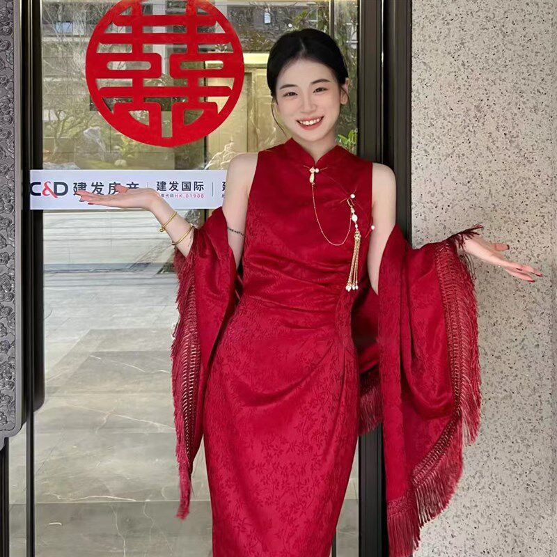 旗袍披肩女春秋季外搭高级感订婚结婚晨袍新中式红色披肩婚礼新娘
