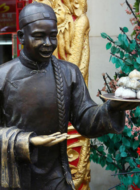 石膏定制卖小笼包子雕像小二哥招财迎宾水饺馆小吃雕塑订小品摆件