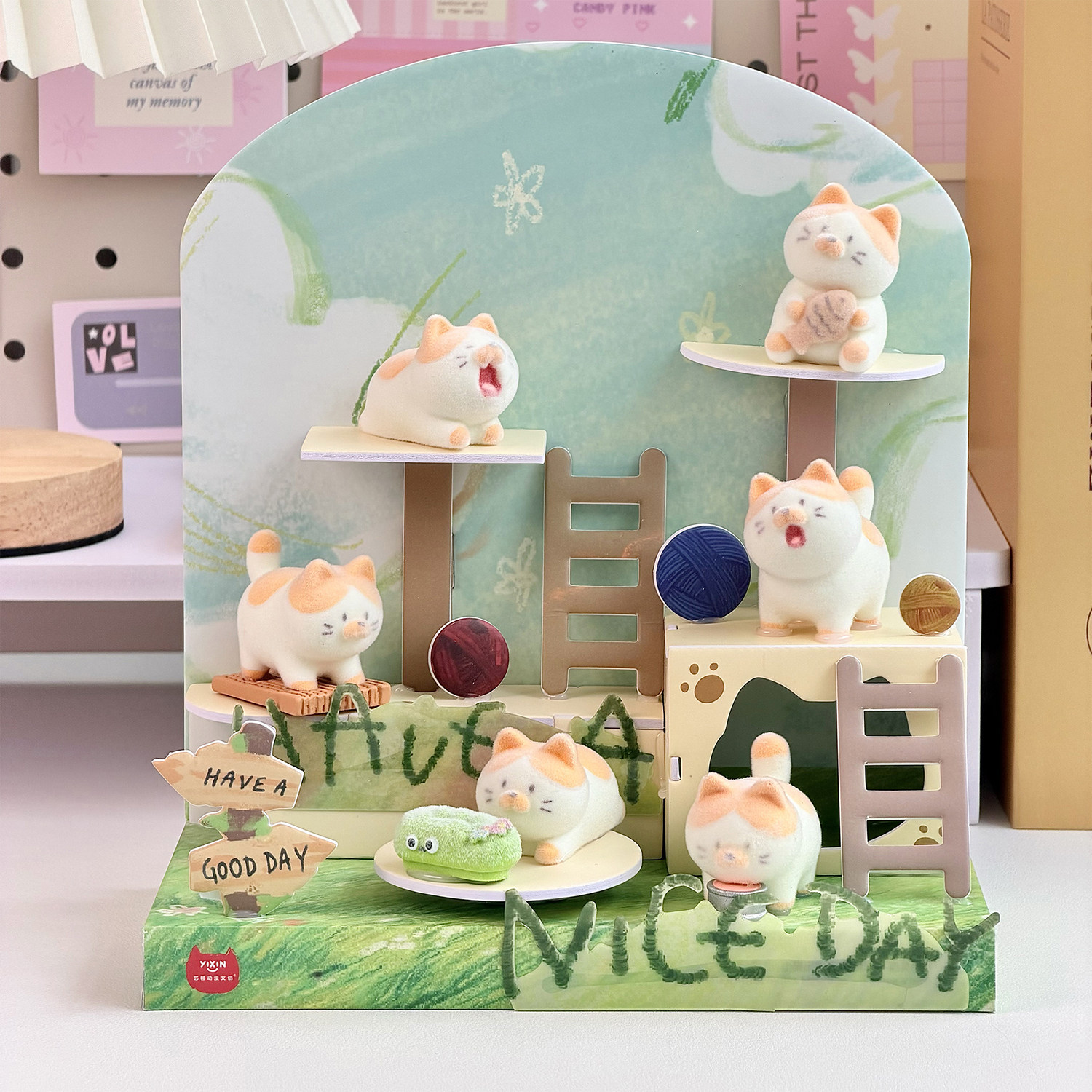 童话风可爱猫咪手办摆件创意桌面装饰潮玩盲盒车载树脂公仔萌宠