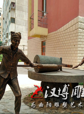玻璃钢仿铜人物雕塑景观园林铸铜踩水车场景雕塑铜雕人物可定制做