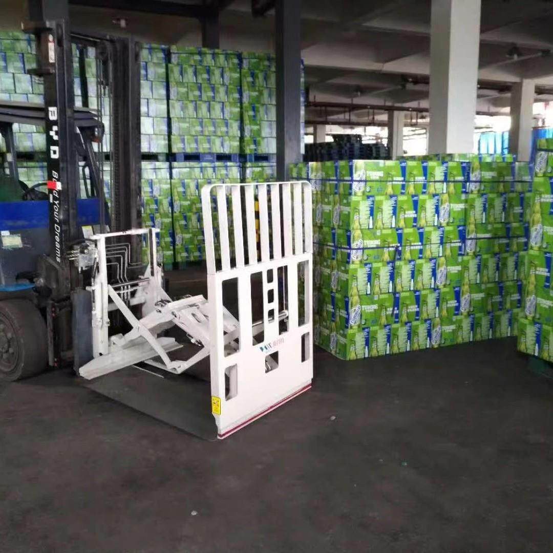 天津电动叉车推出器 电动叉车推拉器3吨堆高叉车高效拖车仓储