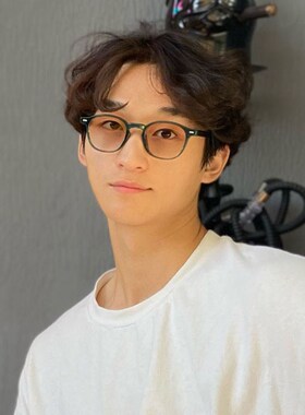 日系韩版复古绿色潮流偏光太阳眼镜男椭圆方形小框玳瑁开车墨镜女