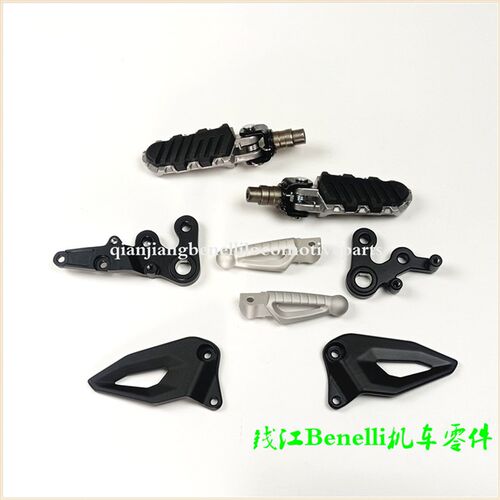 小迅龙150S/BJ150-31左右踏蹬固定座 脚蹬装饰板 脚蹬支架安装板